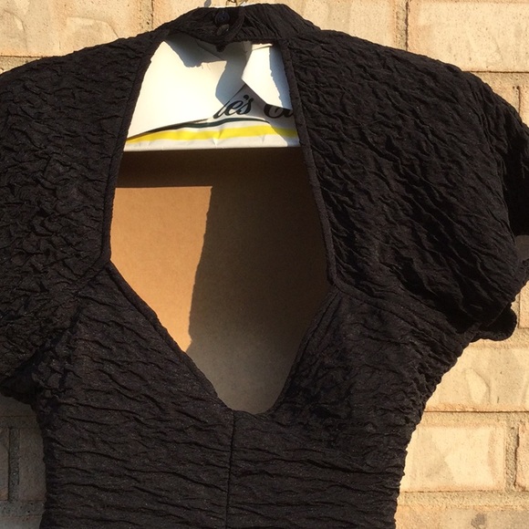 Sexy black crinkle form fit dress - Picture 7 of 9